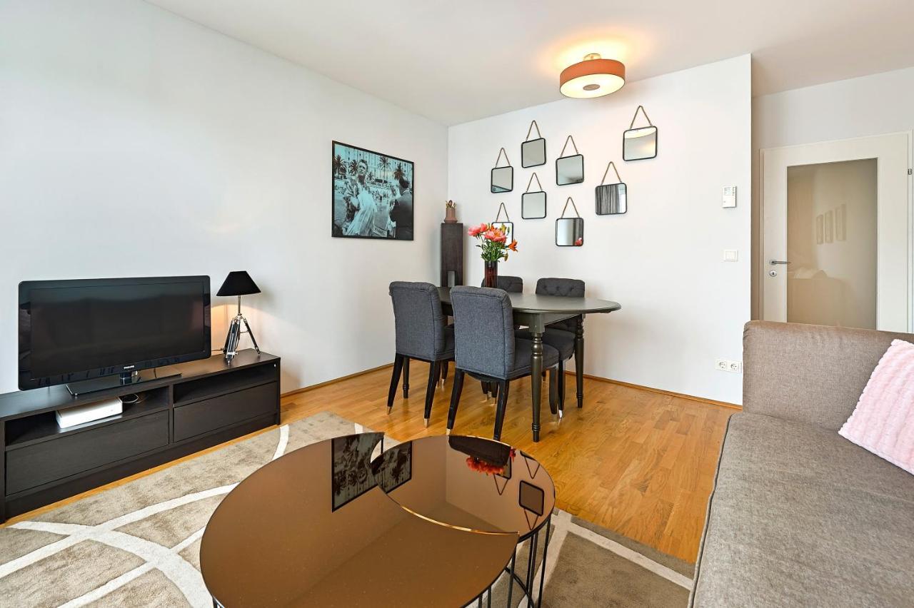 Peaceful Belvedere Apartment In Safe, Quiet & Central Location Вена Экстерьер фото